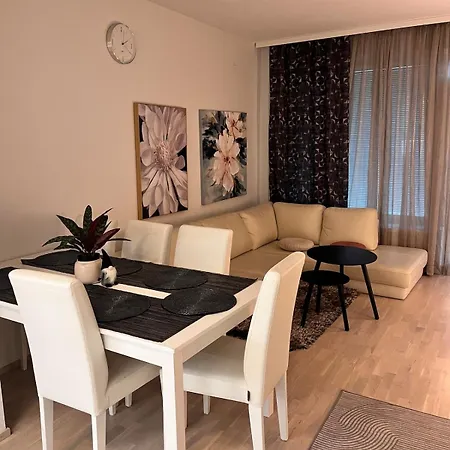 아파트 1 Bedroom Serviced Apartment, Perkkaa 헬싱키